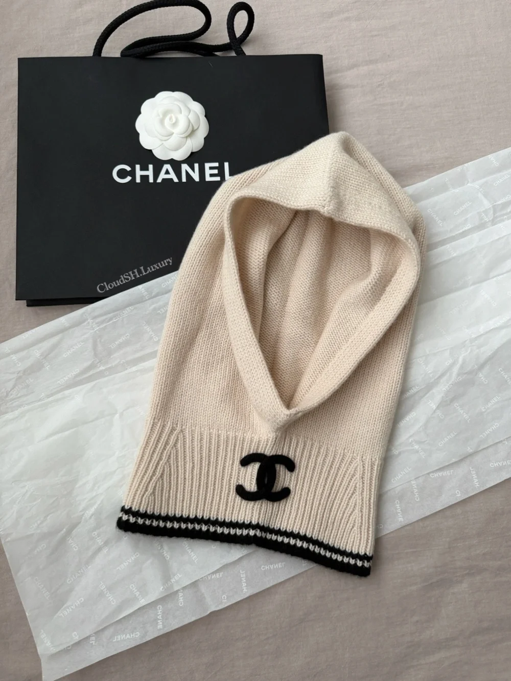 Auth BN Chanel 25B CC Logo Beige Balaclava Hood